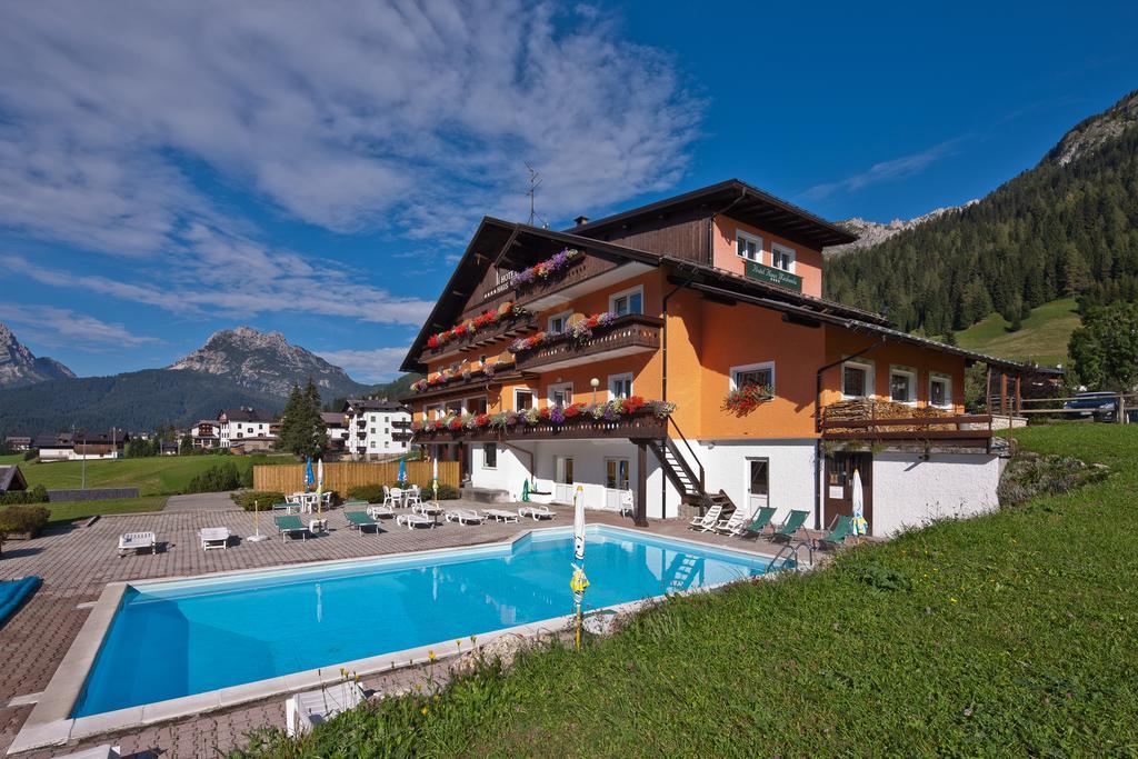 Hotel Haus Michaela Sappada Exterior foto